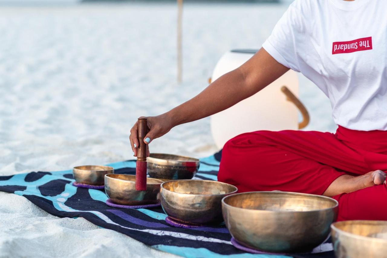 The Standard, Huruvalhi Maldives (Adults Only) Meedhoo  Exterior photo Singing bowls