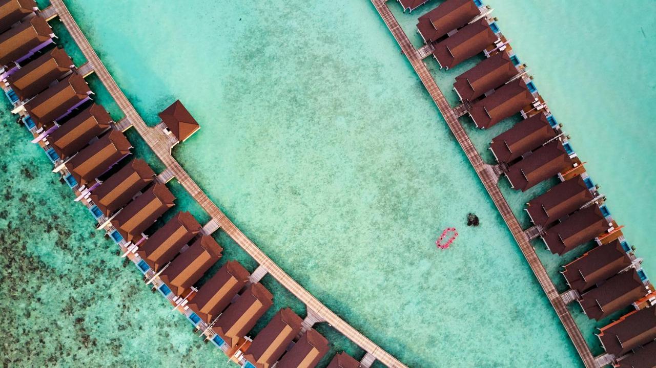 The Standard, Huruvalhi Maldives (Adults Only) Meedhoo  Exterior photo Aerial view of the resort